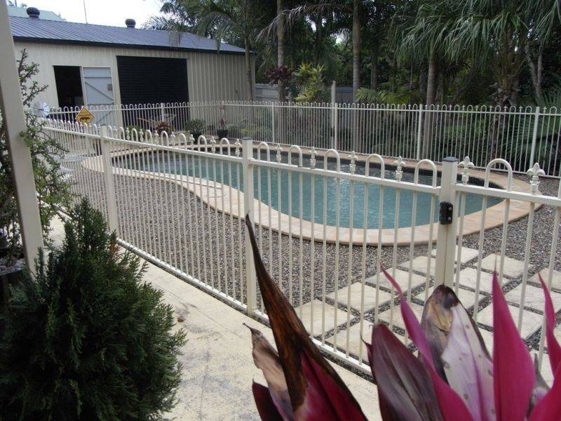 9 Castlereagh Court, Southside QLD 4570