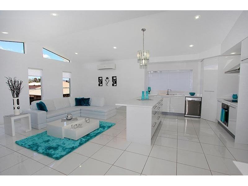 36 Hilltop Avenue, Southside QLD 4570