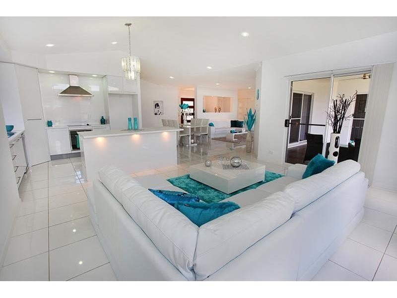 36 Hilltop Avenue, Southside QLD 4570