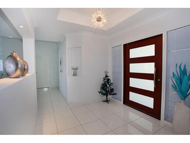 36 Hilltop Avenue, Southside QLD 4570