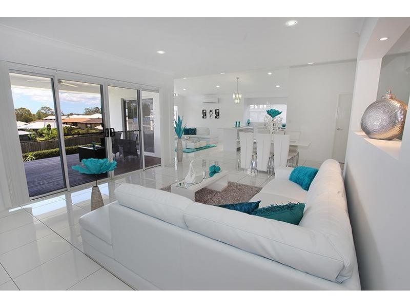 36 Hilltop Avenue, Southside QLD 4570