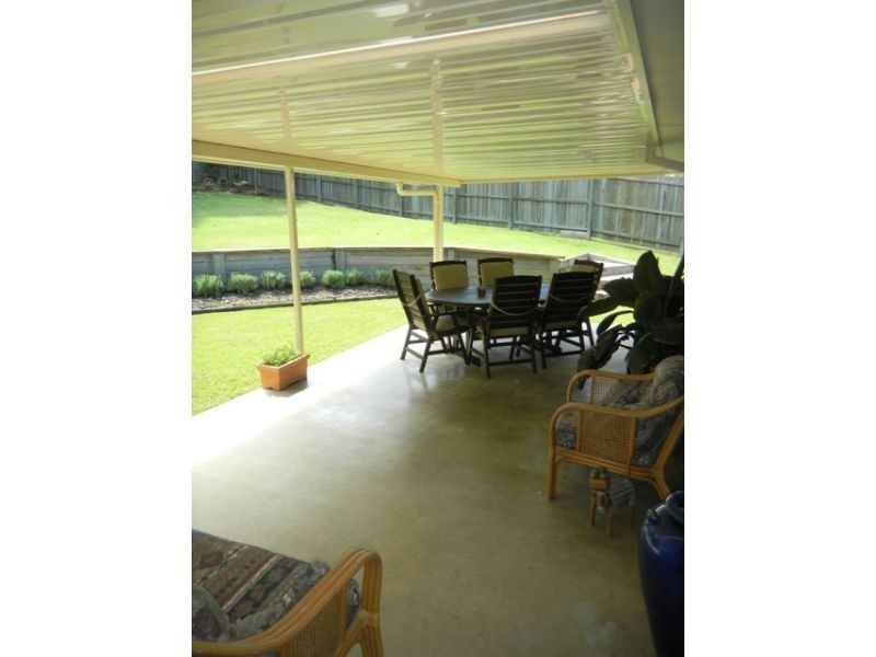 10 Bishop Court, Southside QLD 4570