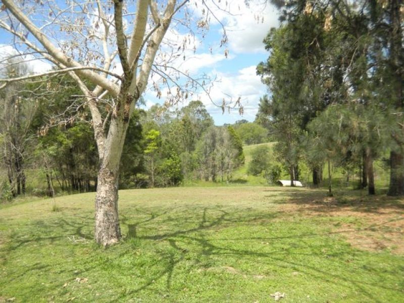 17 Zerner Road, Southside QLD 4570