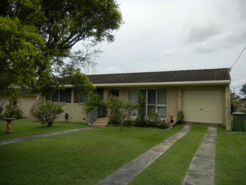 11 Justin Street, Southside QLD 4570