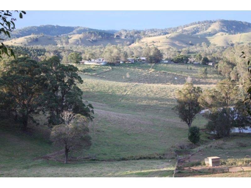 274 Neusavale Road, Wolvi QLD 4570