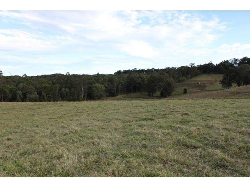 274 Neusavale Road, Wolvi QLD 4570