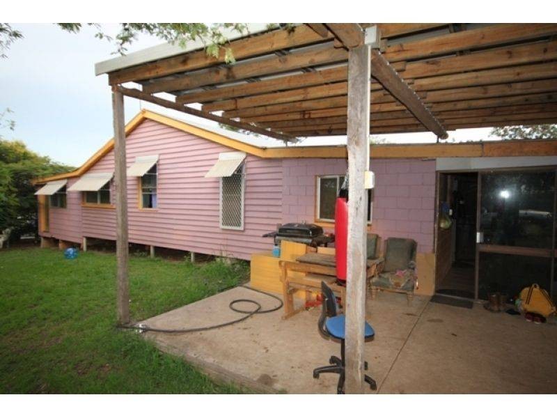 274 Neusavale Road, Wolvi QLD 4570