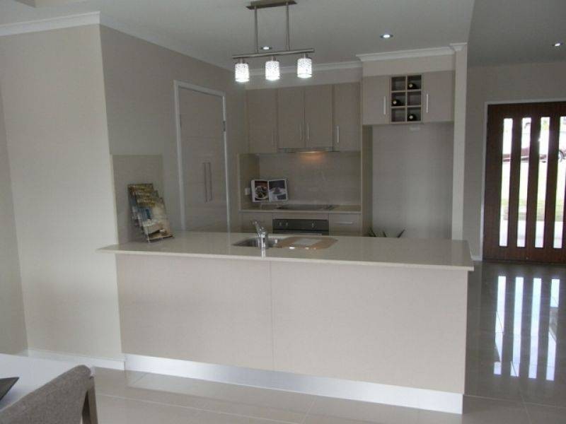 4 Managers Court, Jones Hill QLD 4570