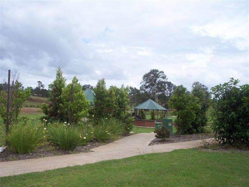 4 Managers Court, Jones Hill QLD 4570