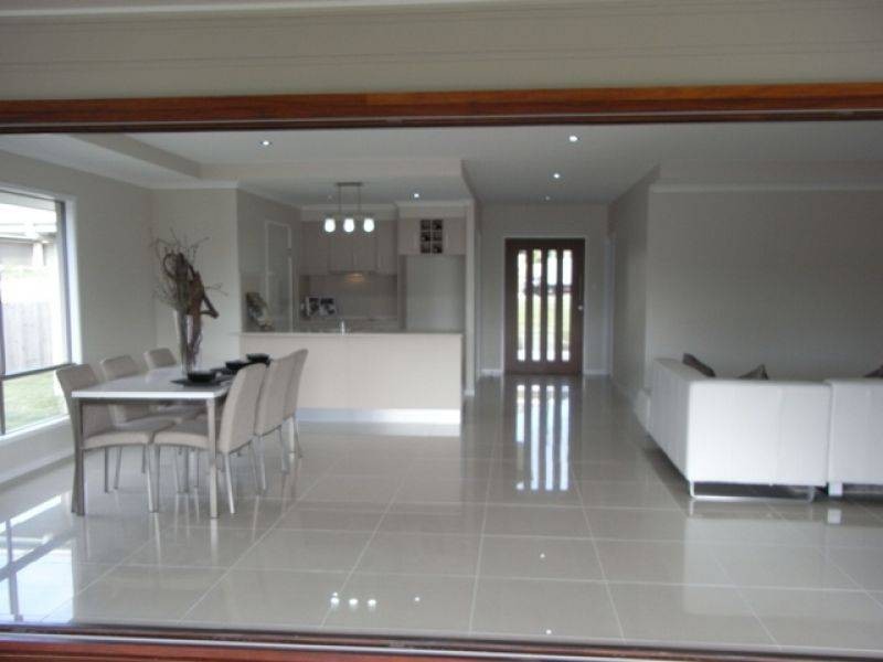 4 Managers Court, Jones Hill QLD 4570