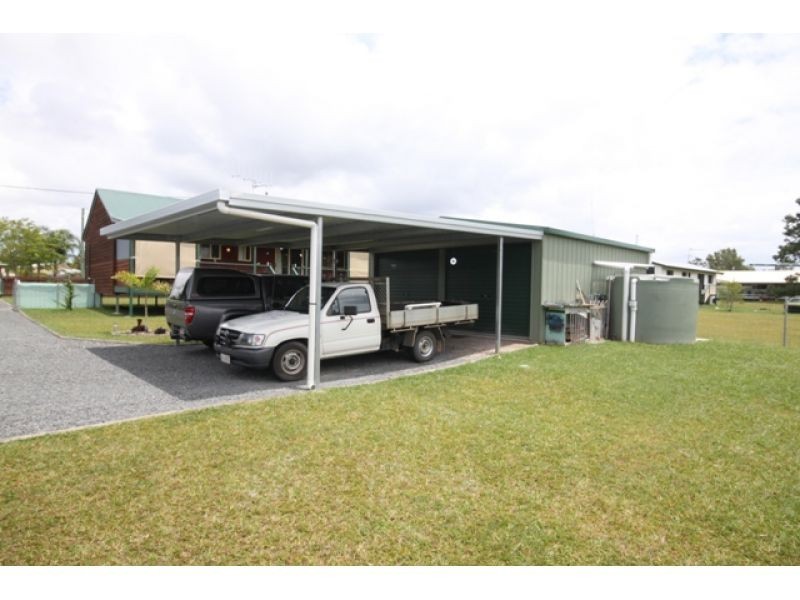 12 Regent Court, Cooloola Cove QLD 4580