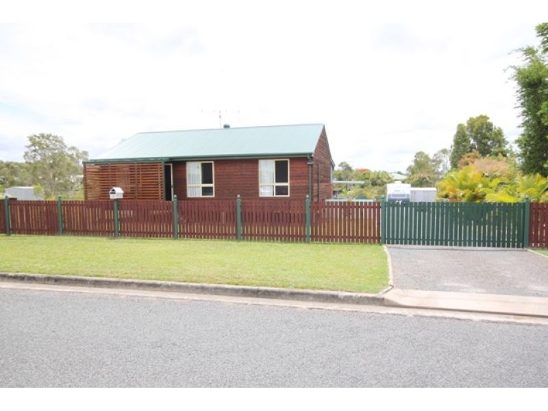 12 Regent Court, Cooloola Cove QLD 4580