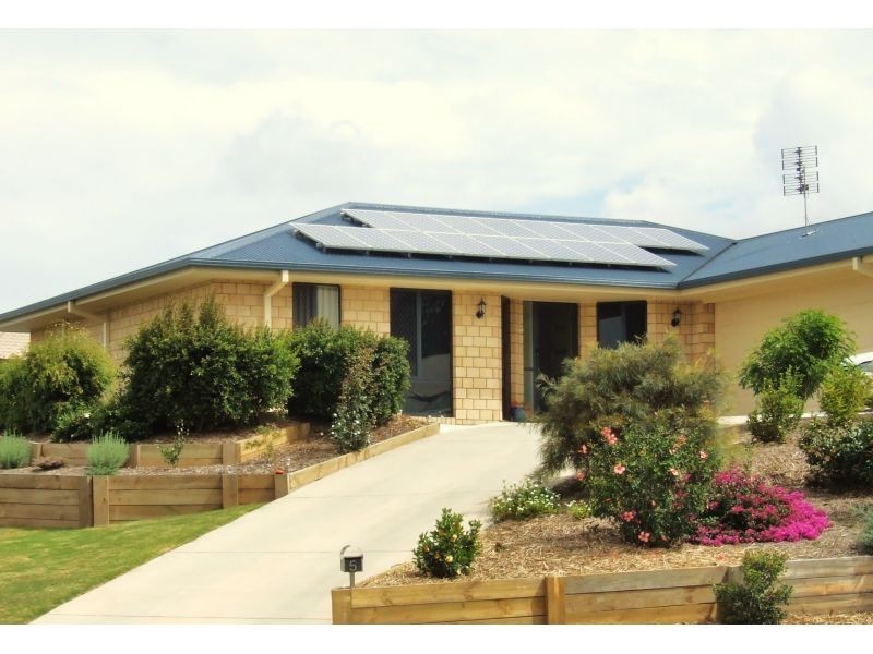 5 Moreton Court, Southside QLD 4570