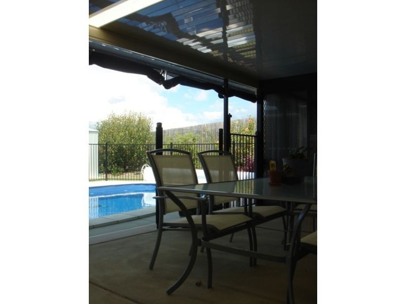5 Moreton Court, Southside QLD 4570
