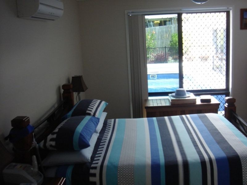 5 Moreton Court, Southside QLD 4570