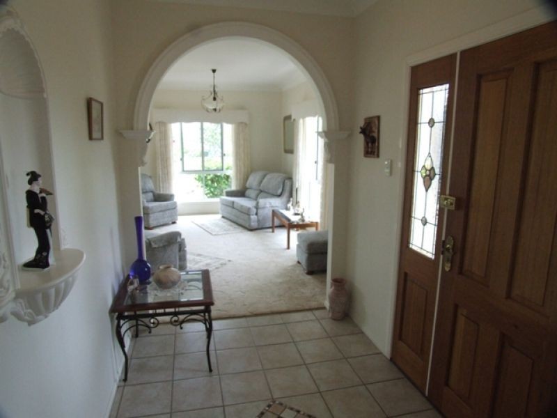 85 McIntosh Creek Road, Jones Hill QLD 4570