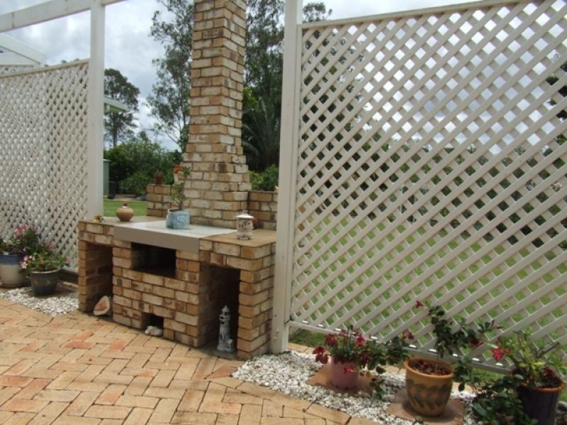 85 McIntosh Creek Road, Jones Hill QLD 4570