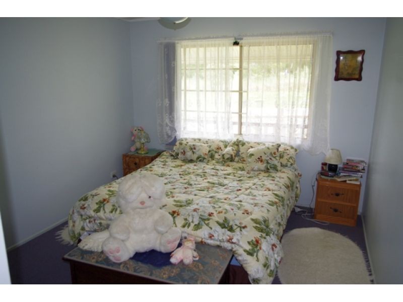 12 McMahon Road, Monkland QLD 4570