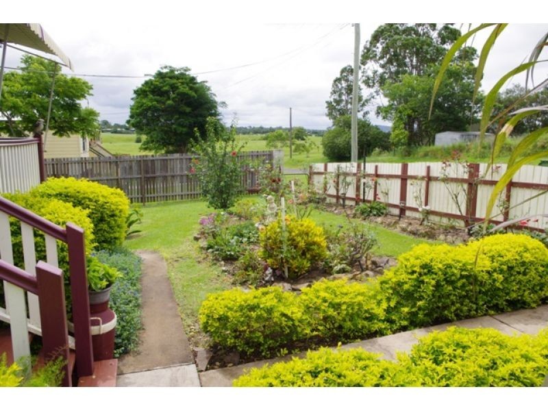 12 McMahon Road, Monkland QLD 4570