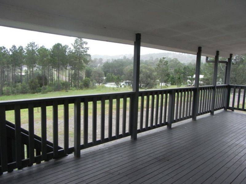 21 James Road, Glenwood QLD 4570