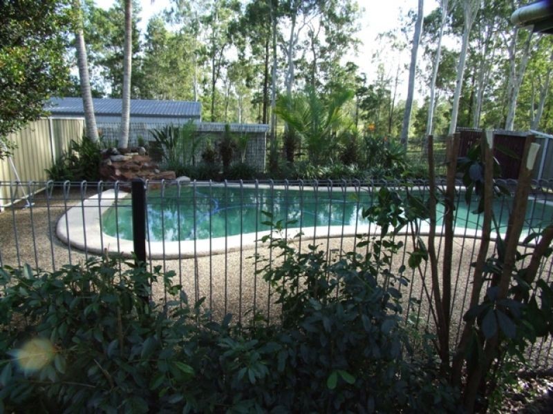 27 Van Doren Road, Southside QLD 4570