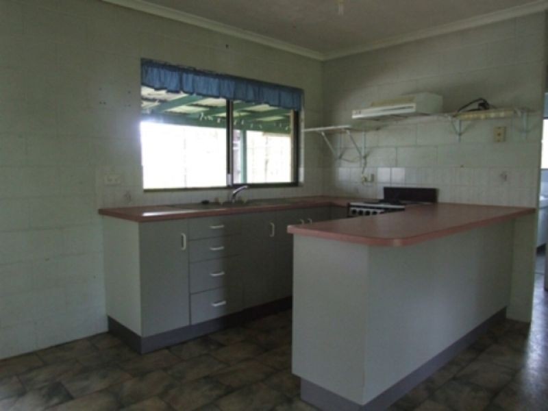 27 Van Doren Road, Southside QLD 4570