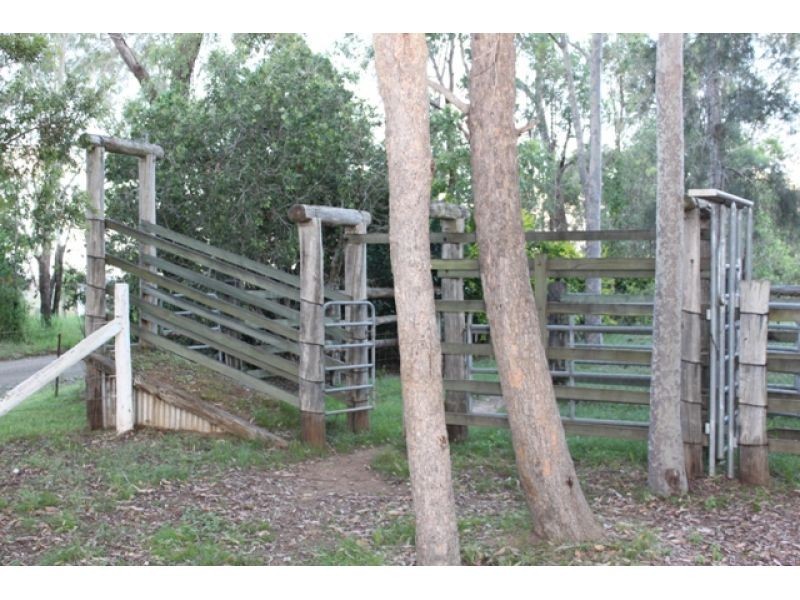 874 McIntosh Creek Road, Calico Creek QLD 4570