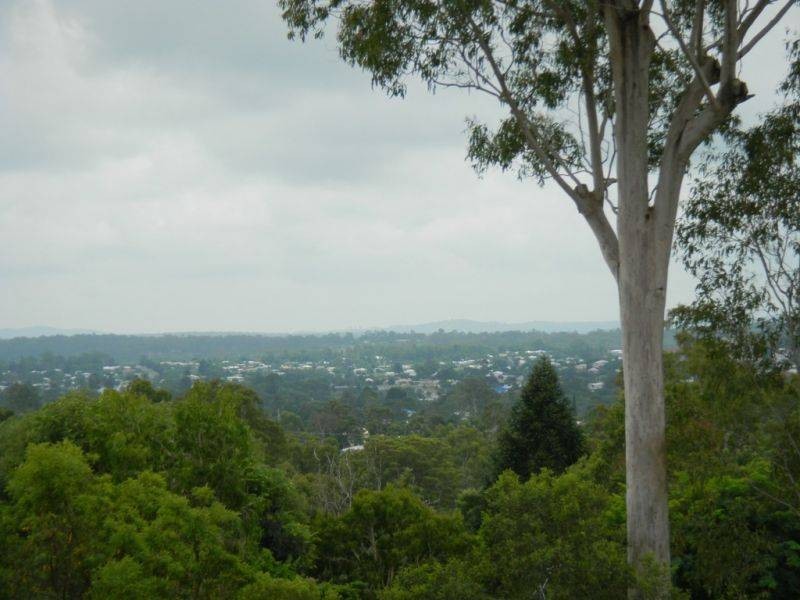 34 Watson Road, Southside QLD 4570