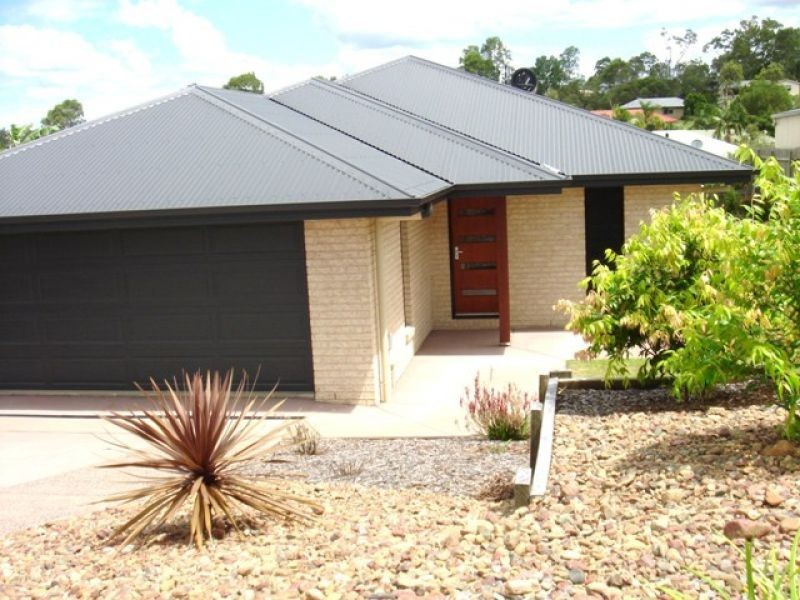 11 Parkview Close, Southside QLD 4570