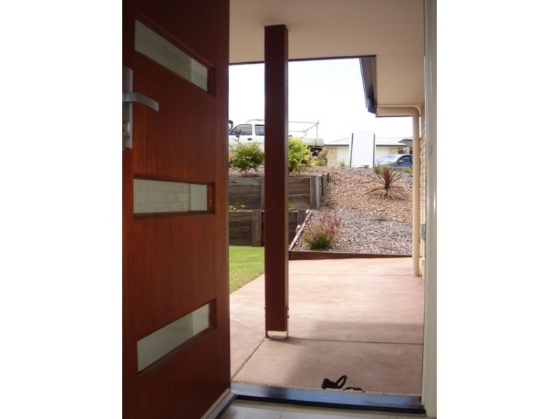 11 Parkview Close, Southside QLD 4570