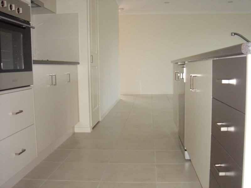 11 Parkview Close, Southside QLD 4570