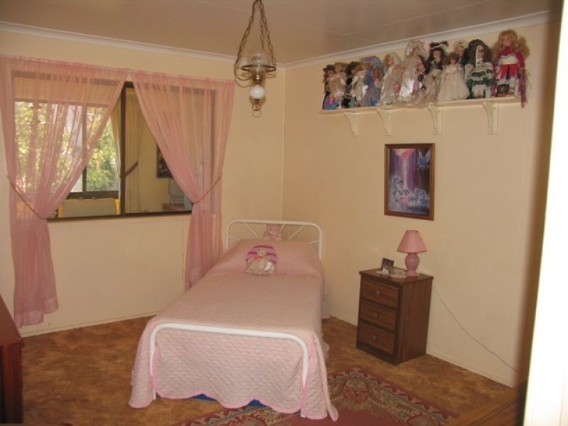7 Dioths Road, Upper Yarraman QLD 4614