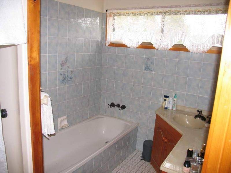 4 Smith Street, Yarraman QLD 4614