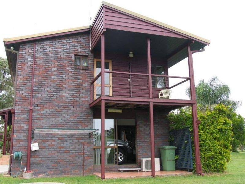 4 Smith Street, Yarraman QLD 4614