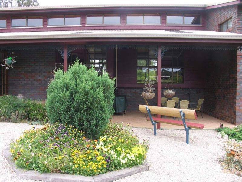 4 Smith Street, Yarraman QLD 4614