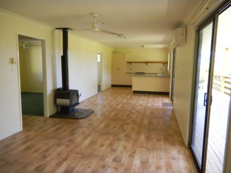 6 MacPherson Road, Veteran QLD 4570