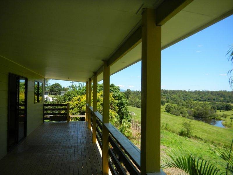 6 MacPherson Road, Veteran QLD 4570