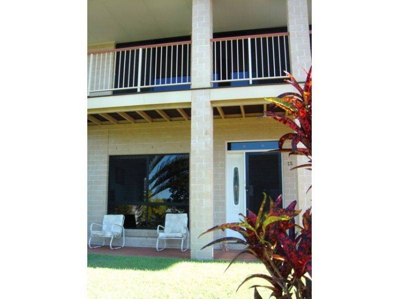 12 Manooka Drive, Rainbow Beach QLD 4581