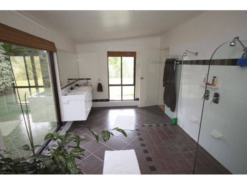 94 Langley Road, Veteran QLD 4570