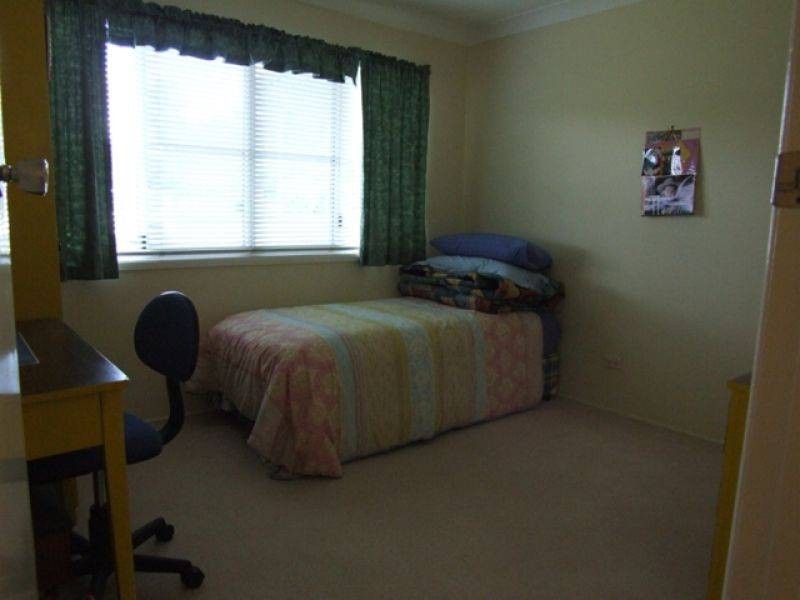 11 Koala Court, Southside QLD 4570