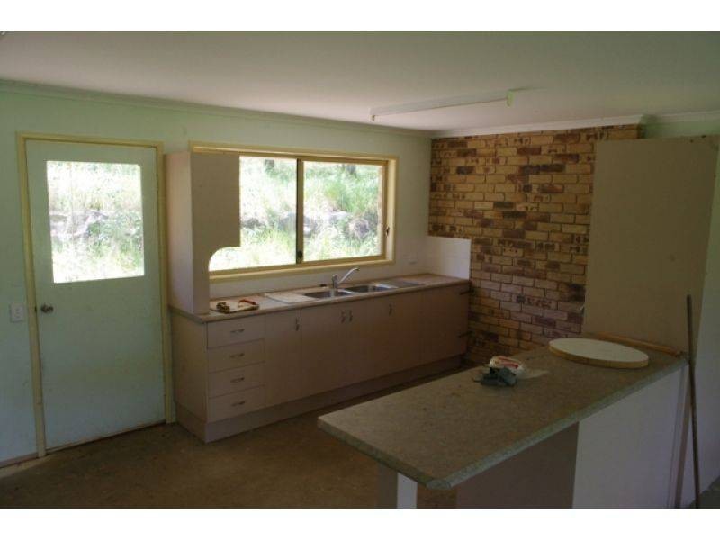 21 Sunshine Road, Wolvi QLD 4570