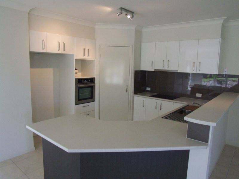 8 Ridgeview Drive, Gympie QLD 4570