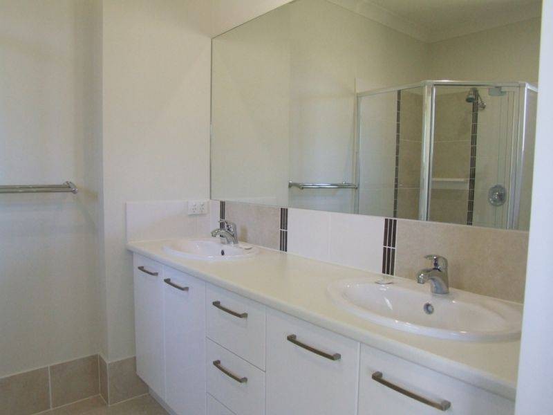 8 Ridgeview Drive, Gympie QLD 4570