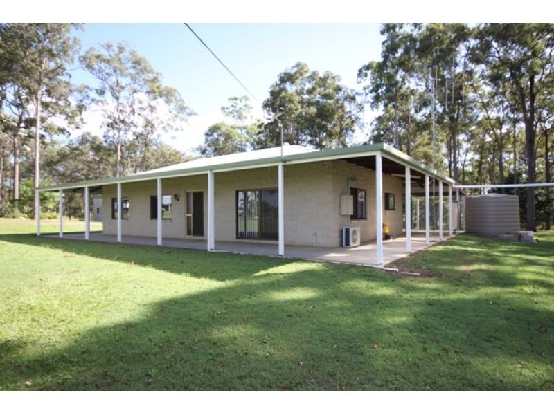 66 Tinana Road, Goomboorian QLD 4570