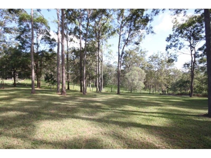 66 Tinana Road, Goomboorian QLD 4570