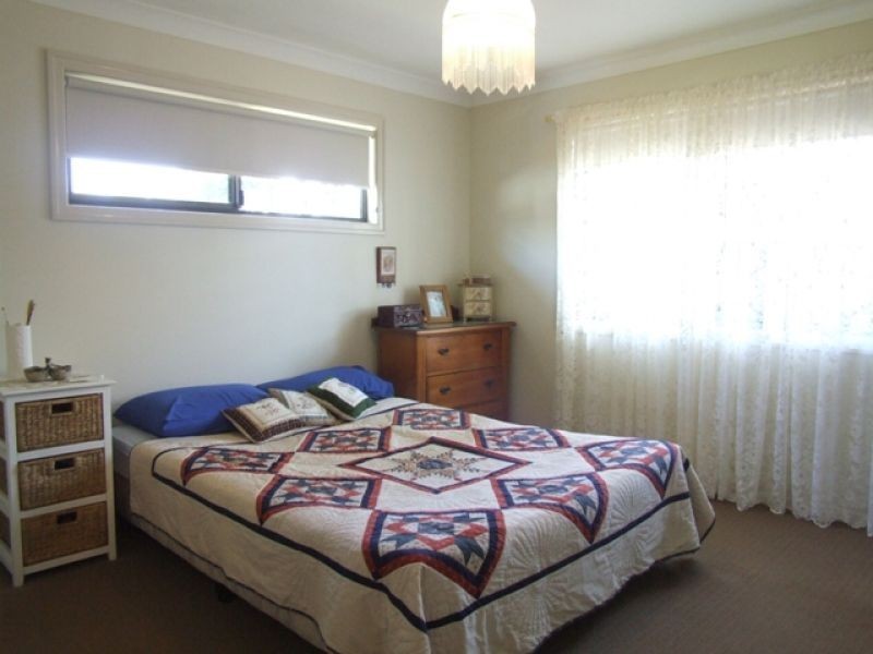 99 Groundwater Road, Southside QLD 4570