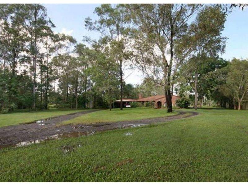 76 Caboolture River Road, Morayfield QLD 4506