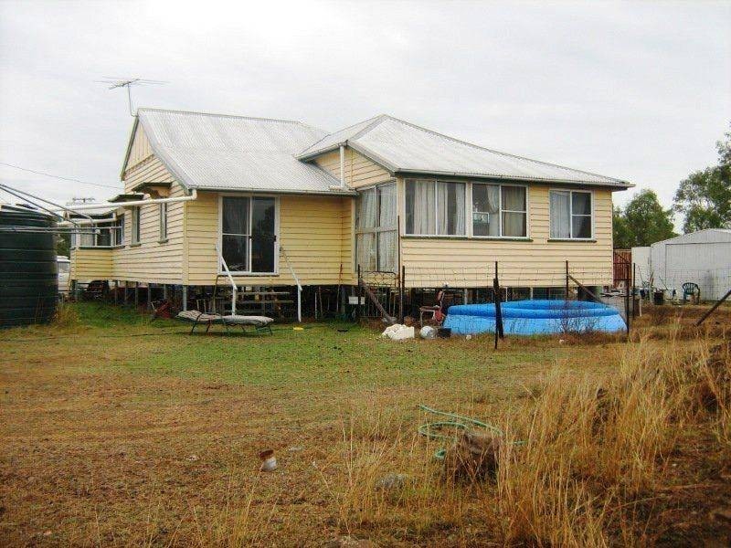 28 Pleystowe Road, Nanango QLD 4615