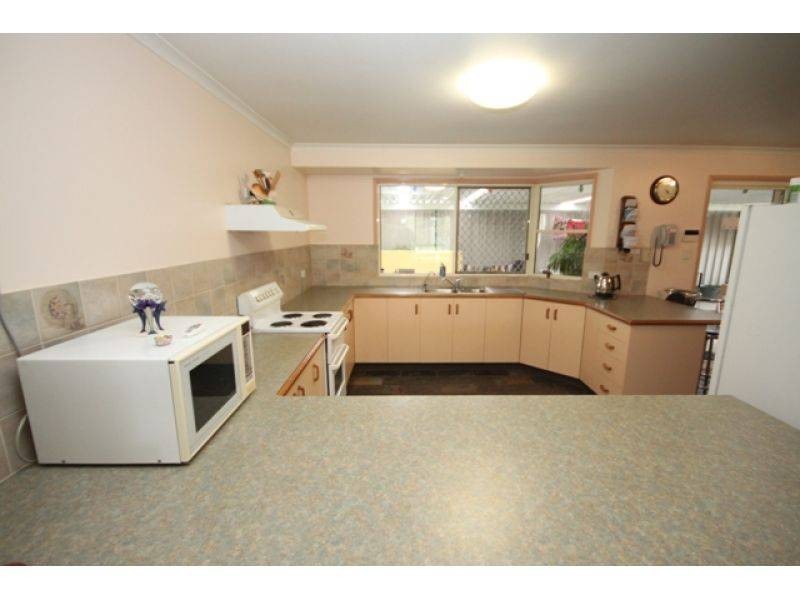 1 Essex Court, Cooloola Cove QLD 4580