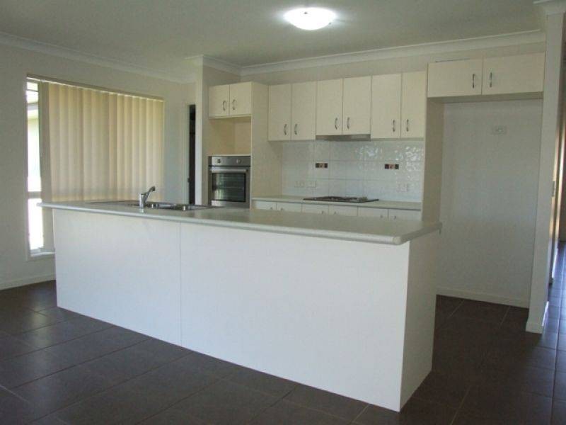 48 Bushland Drive, Southside QLD 4570
